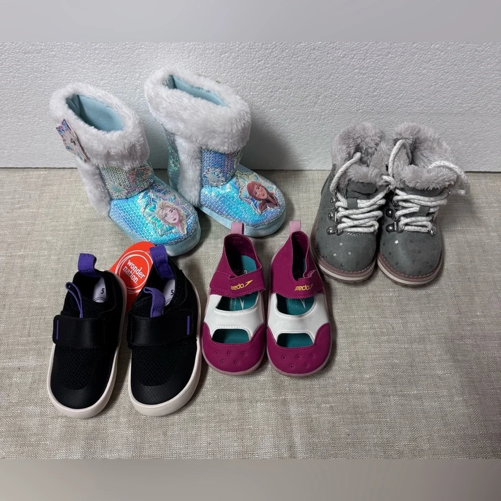 4 four pairs of girls' shoes Sizes 5”